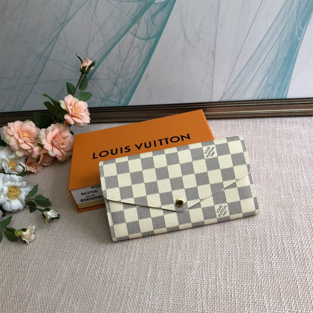 Louis Vuitton Sarah Wallet