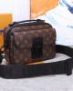 LV S LOCK MESSENGER