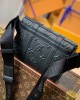 LV TRUNK SLINGBAG