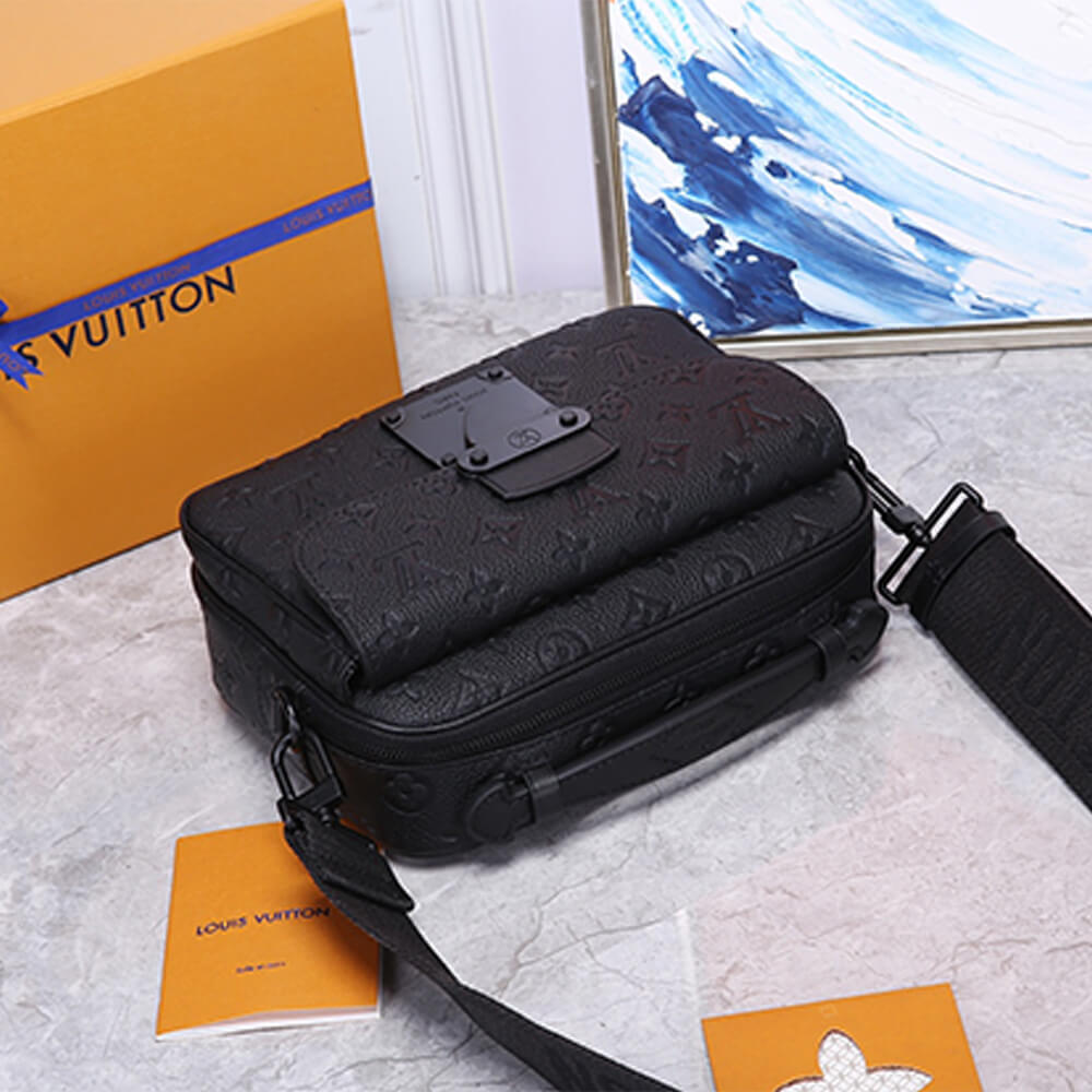 LV S LOCK MESSENGER