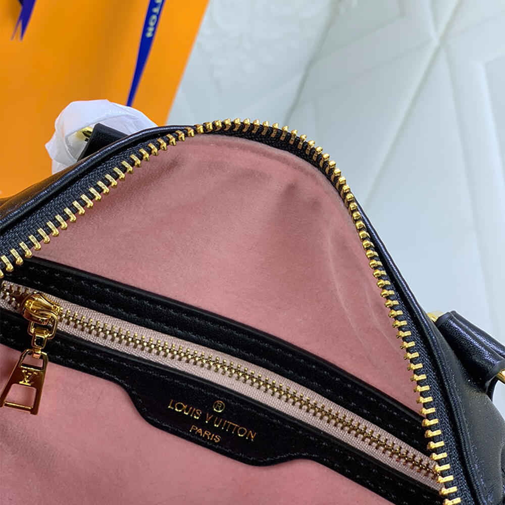 Louis Vuitton SPEEDY BANDOULIERE 22