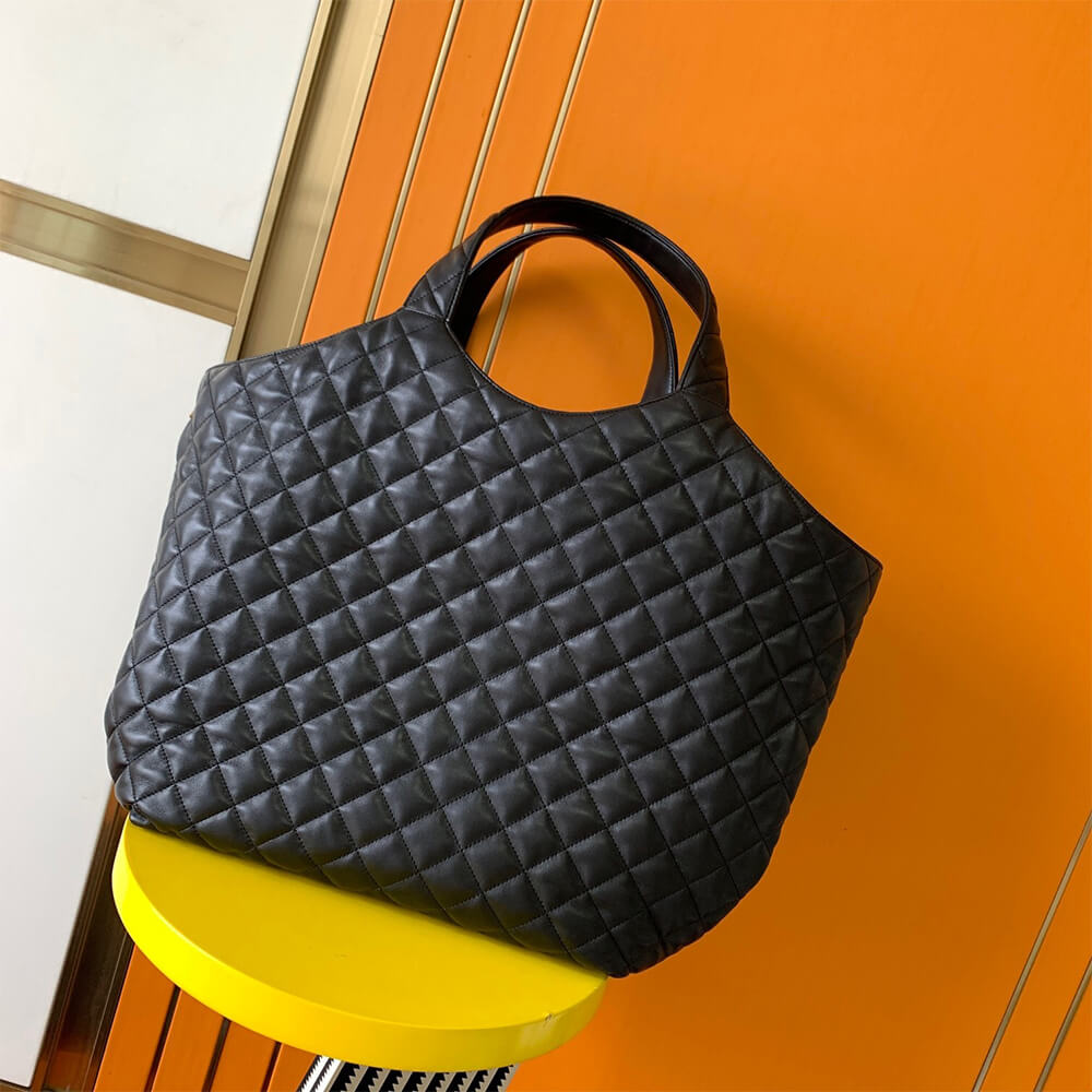 ICARE MAXI SHOPPING BAG IN QUILTED LAMBSKIN