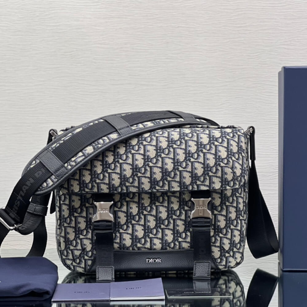 DIOR EXPLORER MESSENGER BAG