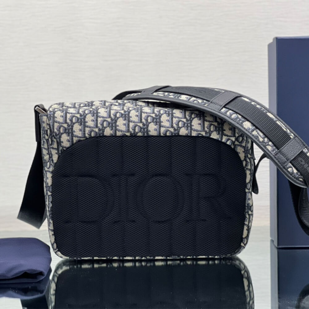 DIOR EXPLORER MESSENGER BAG