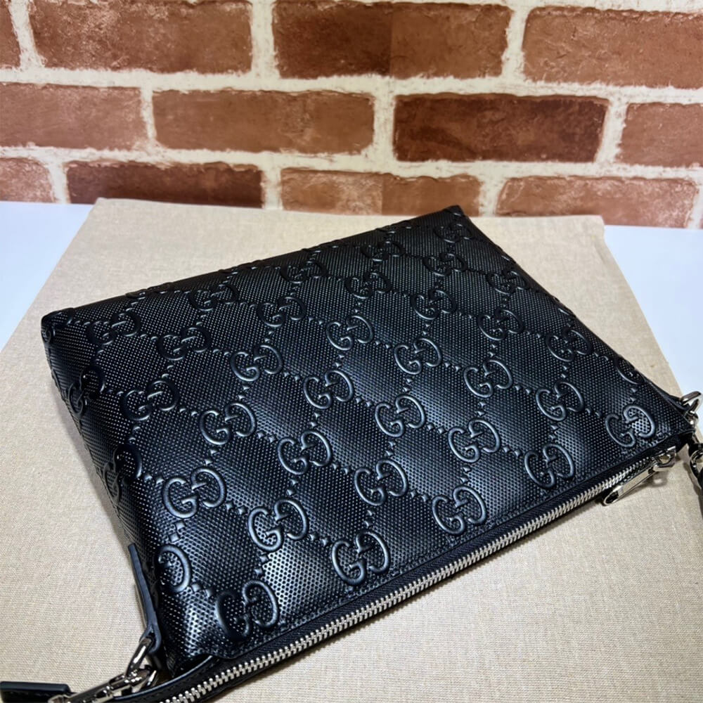 GG embossed medium messenger bag