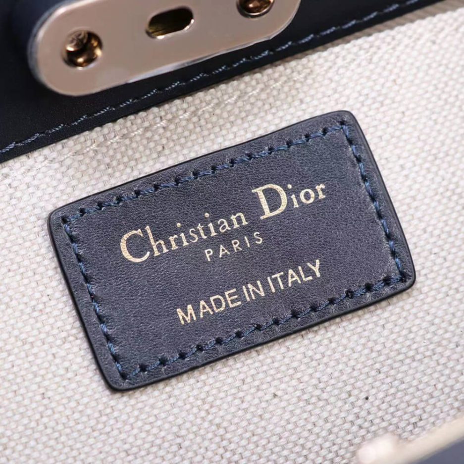 MEDIUM DIOR KEY BAG