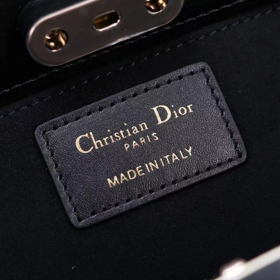 MEDIUM DIOR KEY BAG