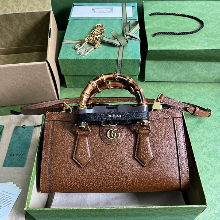 GUCCI DIANA SMALL SHOULDER BAG