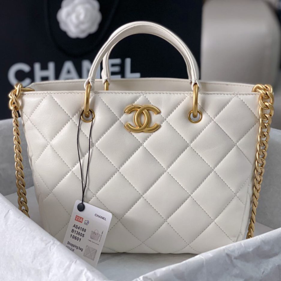 CHANEL SHOPPING BAG