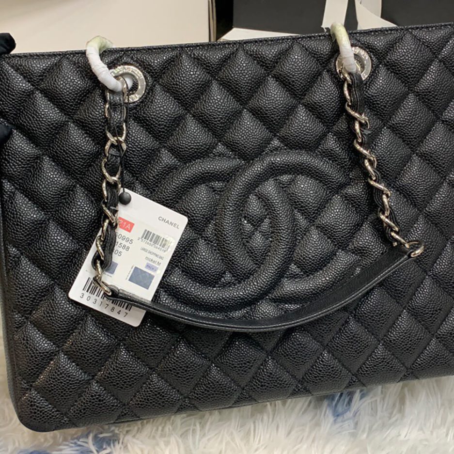 CHANEL Grand Shopping Tote