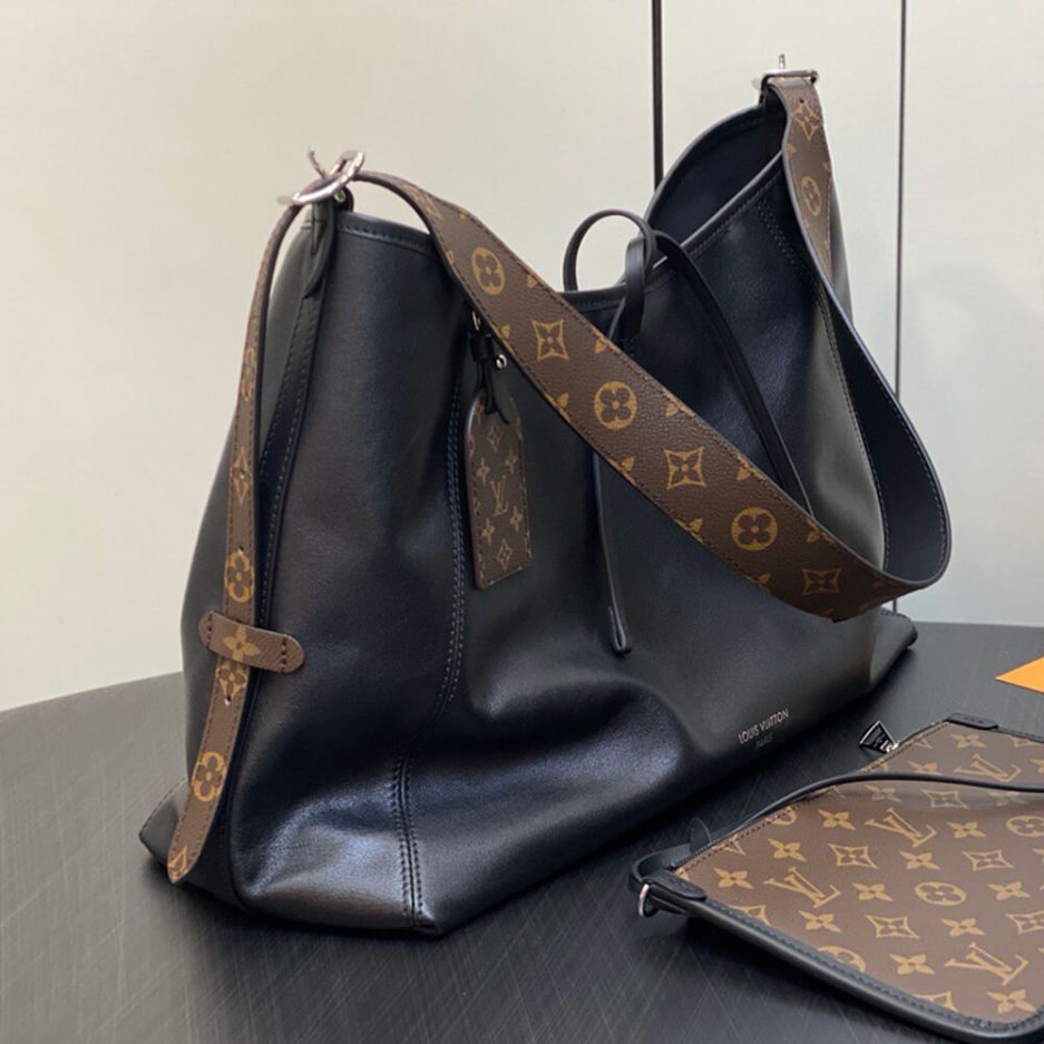 LV CarryAll MM