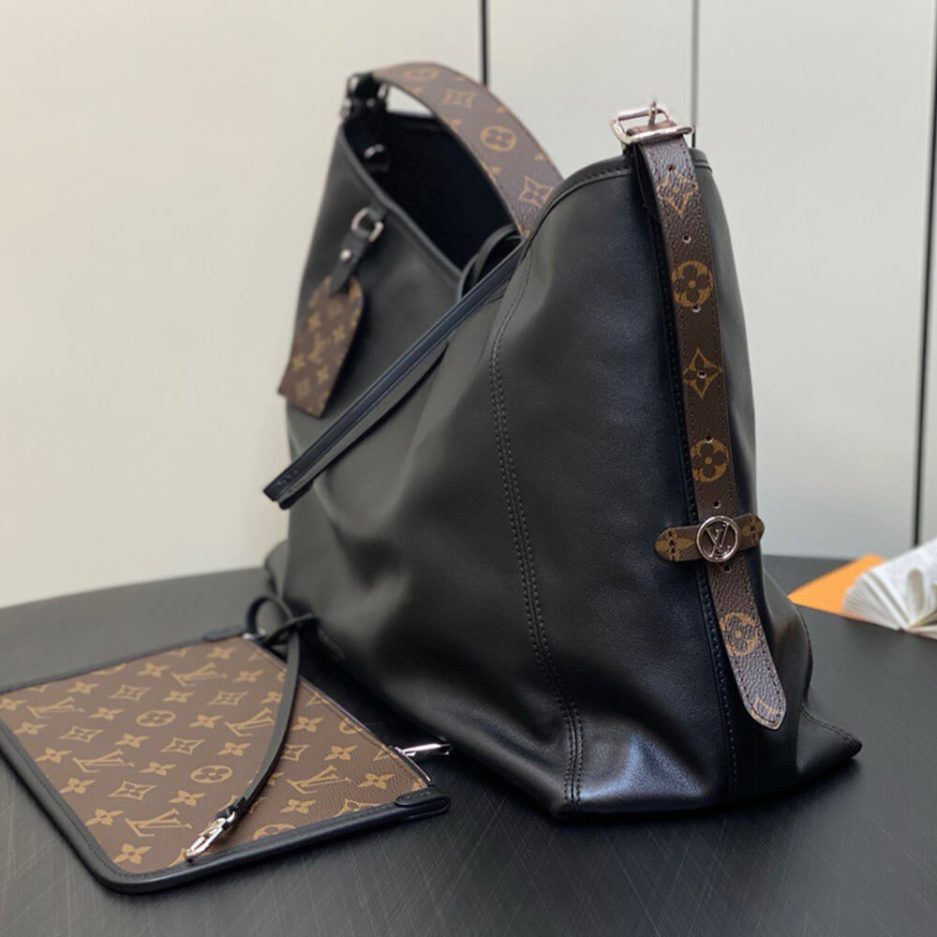 LV CarryAll MM