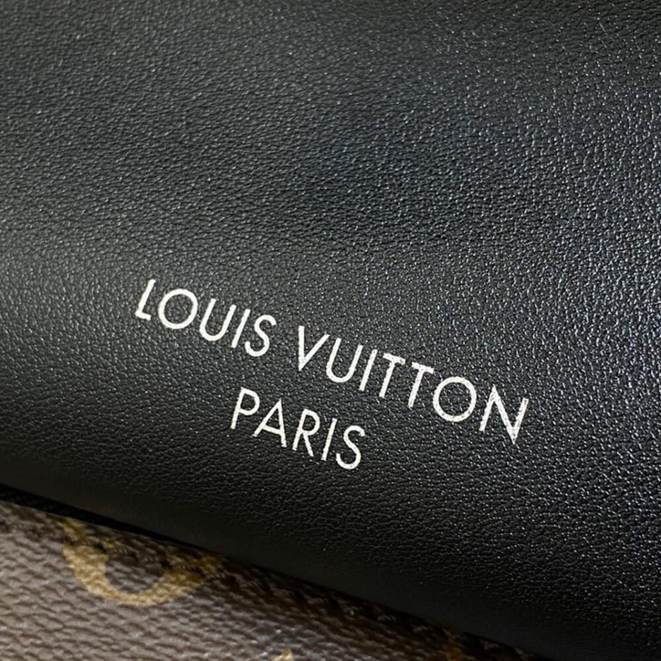 LV CarryAll MM