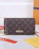 LV Wallet On Chain Lily