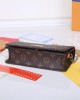 LV Wallet On Chain Lily